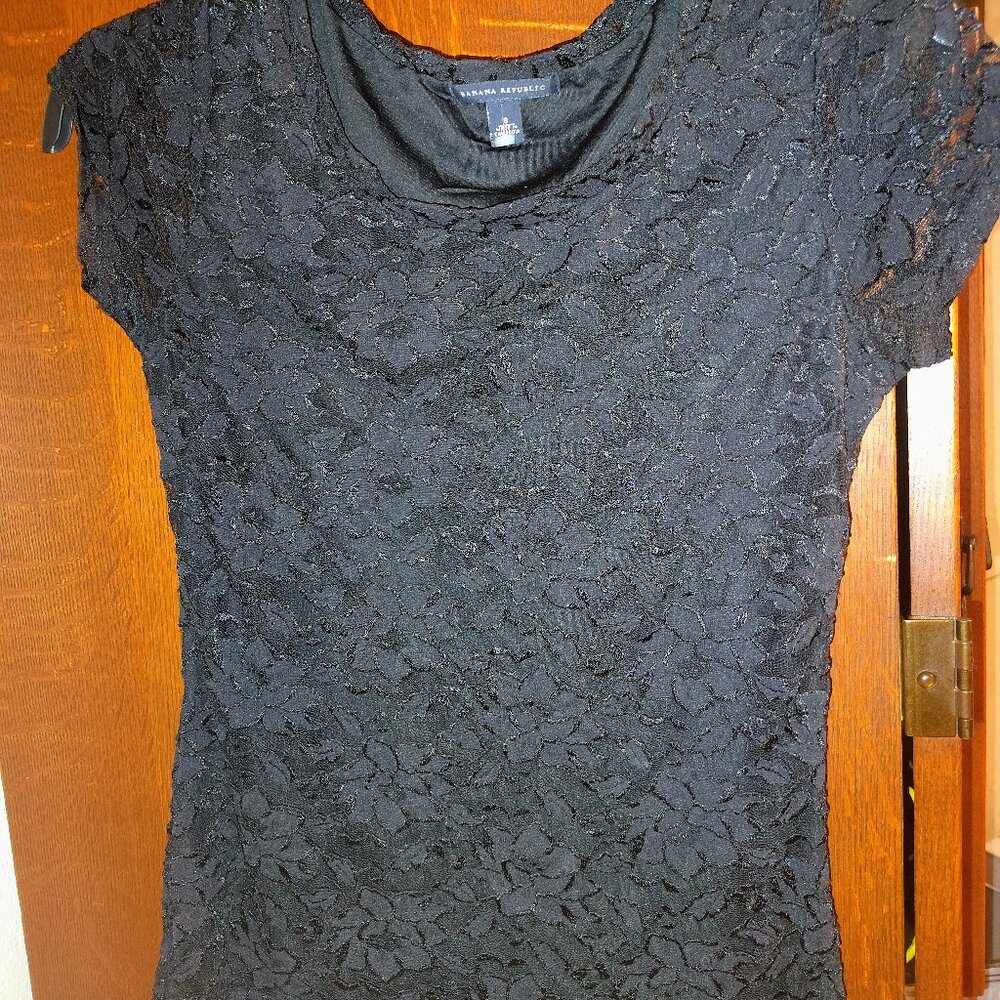 Banana Republic Black Lace Short Sleeve Top Size Small